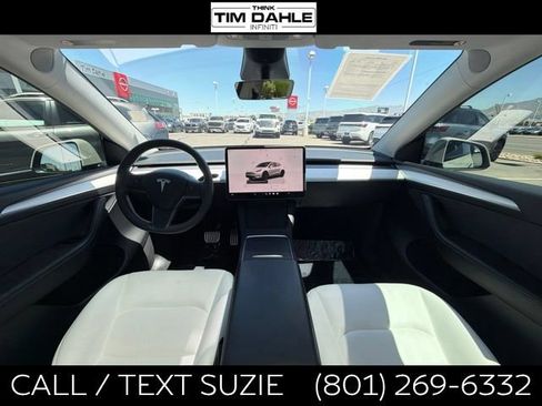 Used 2023 Tesla Model Y Performance AWD/4WD image 2