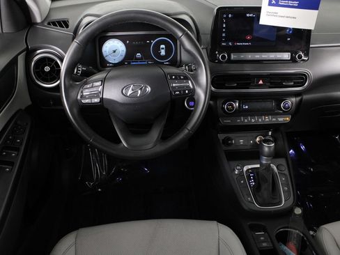 Certified 2022 Hyundai Kona Limited FWD image 8