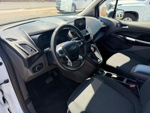 Used 2022 Ford Transit Connect XLT FWD image 16