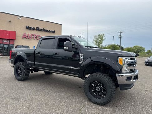 Used 2017 Ford F250 Lariat w/ Lariat Ultimate Package AWD/4WD image 7
