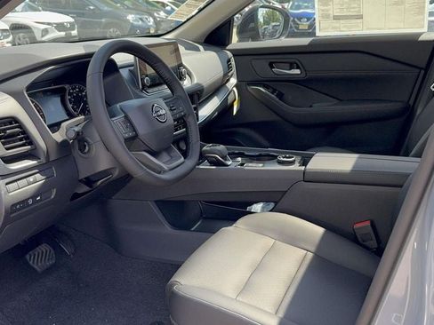New 2026 Nissan Rogue Dark Armor AWD/4WD image 31