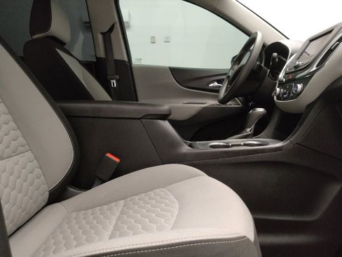 Used 2020 Chevrolet Equinox LS w/ LS Convenience Package FWD image 21