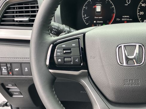 Certified 2026 Honda Odyssey EX-L image 21