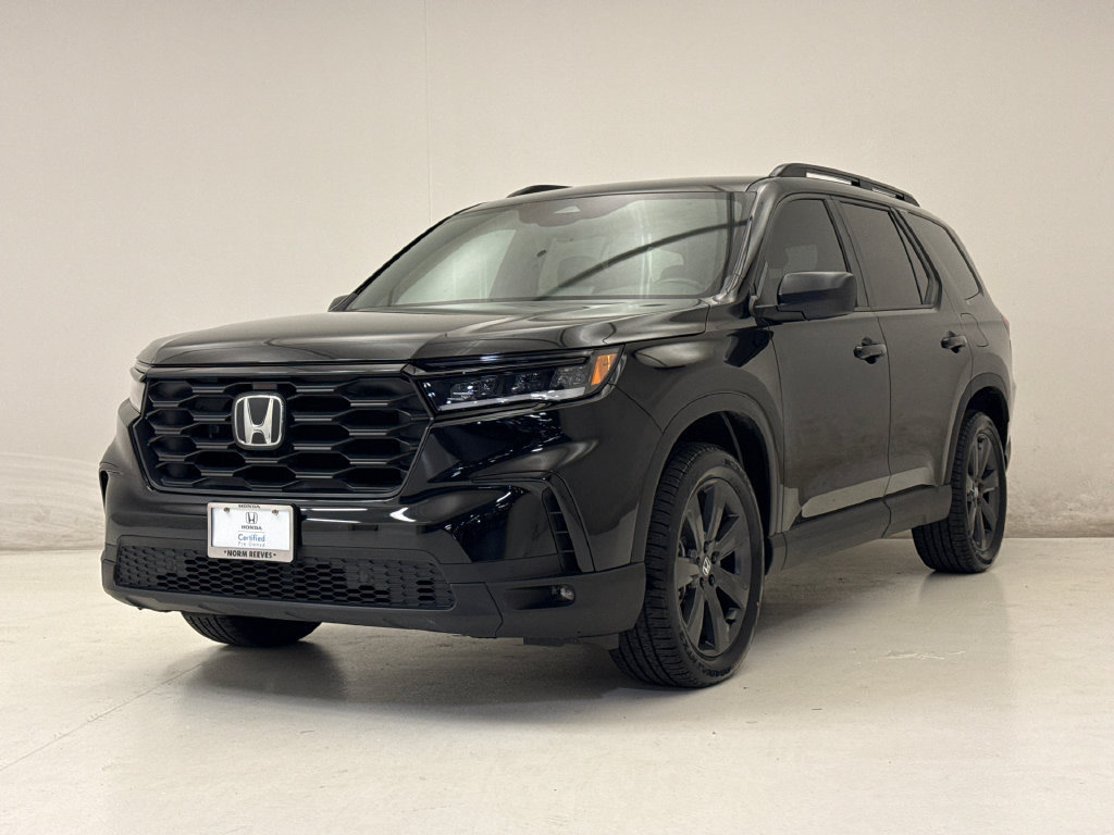 Used 2025 Honda Pilot Sport image 2