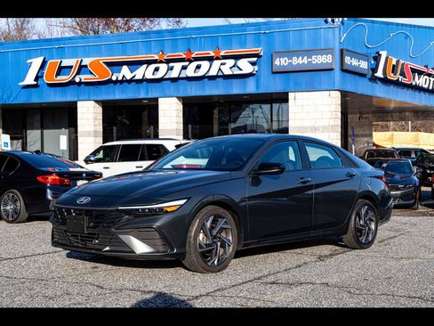 Used 2025 Hyundai Elantra Sport FWD image 1