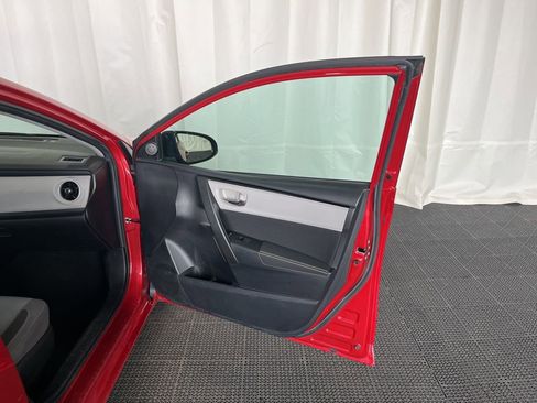 Used 2017 Toyota Corolla LE w/ Carpet Mat Package (TMS) image 21
