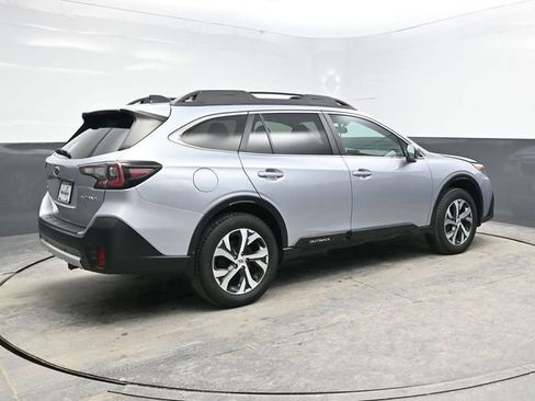 Used 2021 Subaru Outback Limited image 7