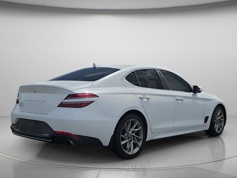Used 2022 Genesis G70 2.0T RWD image 7