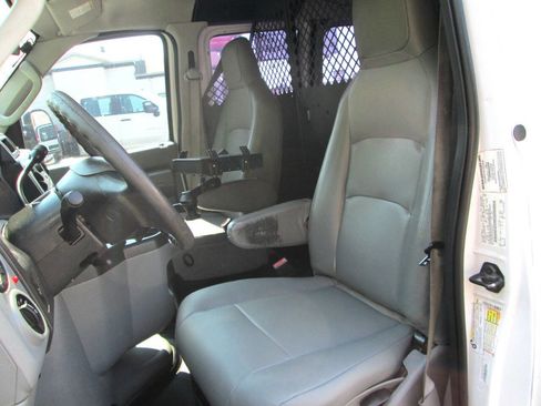 Used 2012 Ford E-150 and Econoline 150 image 7