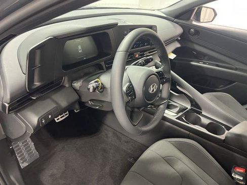 New 2026 Hyundai Elantra SEL Sport Premium FWD image 9