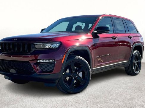 New 2025 Jeep Grand Cherokee Limited w/ Black Appearance Package image 2