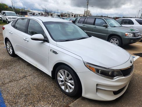 Used 2016 Kia Optima EX image 5