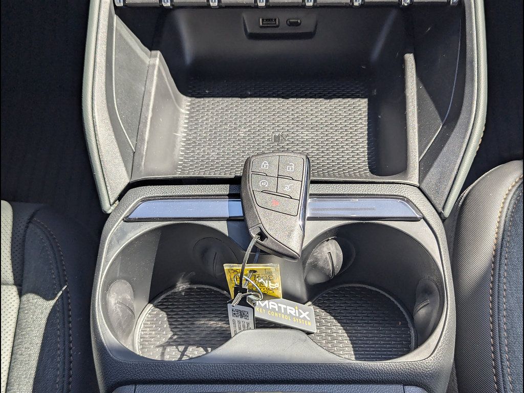 New 2027 GMC Terrain AT4 w/ LPO, Floor Liner Package AWD/4WD image 25