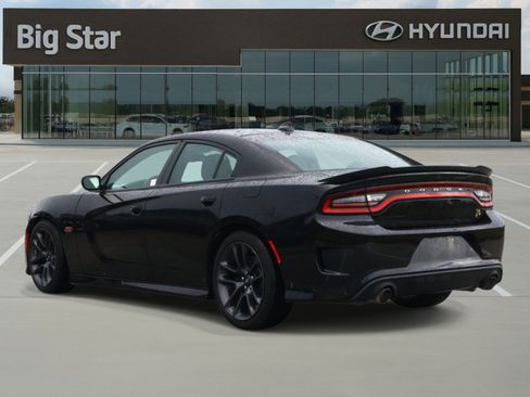 Used 2022 Dodge Charger Scat Pack RWD image 3