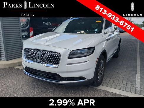 Used 2022 Lincoln Nautilus Reserve w/ Luxury Package FWD image 4