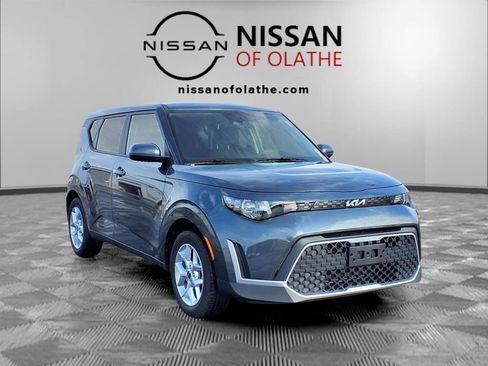 Used 2025 Kia Soul LX w/ LX Technology Package FWD image 28