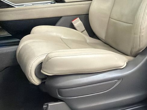 Used 2022 Lincoln Navigator Reserve image 19