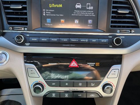 Used 2018 Hyundai Elantra Value Edition image 15