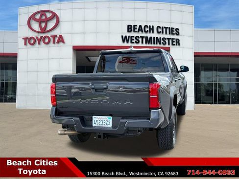 Certified 2024 Toyota Tacoma TRD Off-Road w/ TRD Off Road Upgrade Package AWD/4WD image 11