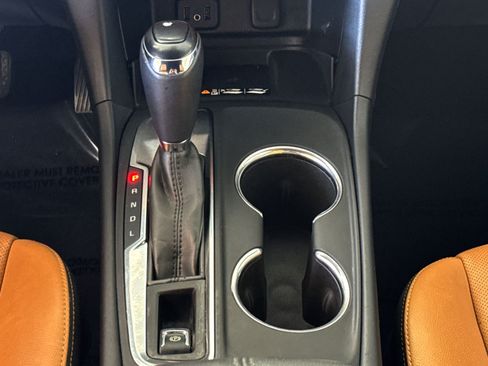 Used 2018 Chevrolet Equinox Premier FWD image 22