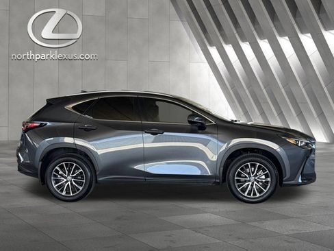 Certified 2025 Lexus NX 250 FWD w/ Accessory Package (2T) image 4