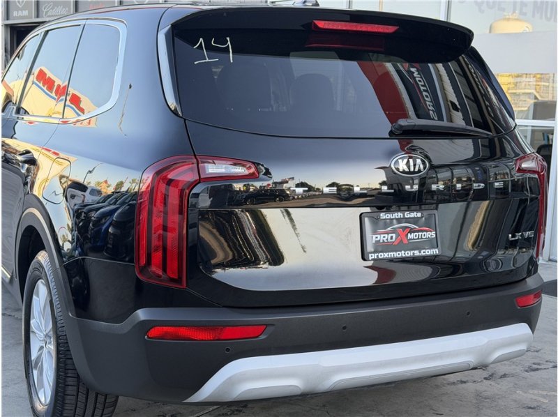 Used 2020 Kia Telluride LX FWD image 46