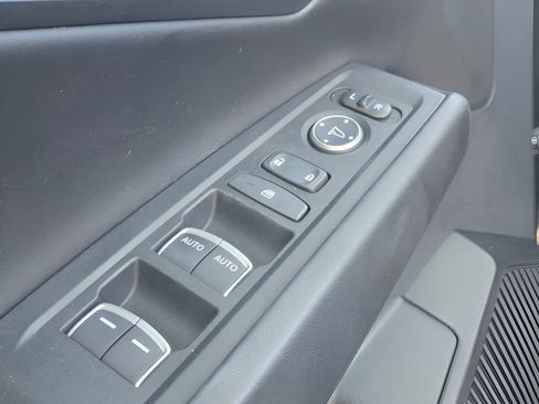 Used 2023 Honda Accord EX image 12