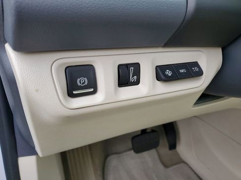 Used 2021 GMC Acadia Denali w/ Denali Technology Package image 11