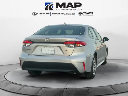 Used 2024 Toyota Corolla LE image 6