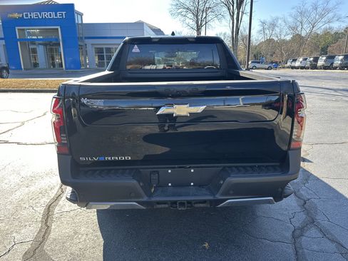 New 2025 Chevrolet Silverado EV LT image 6