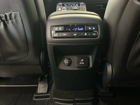 Certified 2025 Hyundai Palisade Calligraphy AWD/4WD image 27