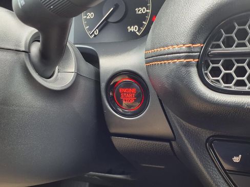 Used 2024 Honda HR-V Sport image 11