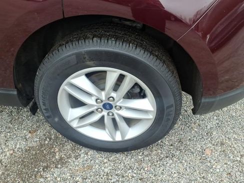Used 2018 Ford Edge SEL w/ Equipment Group 201A AWD/4WD image 10