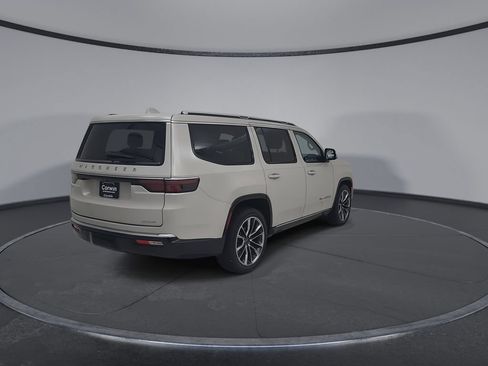Certified 2022 Jeep Wagoneer Series III w/ Premium Group I AWD/4WD image 16