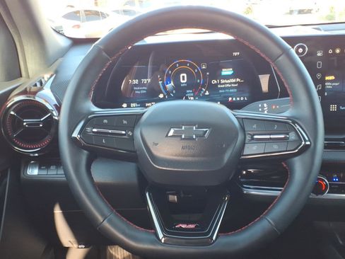 Used 2025 Chevrolet Equinox RS w/ Safety and Technology Package AWD/4WD image 12