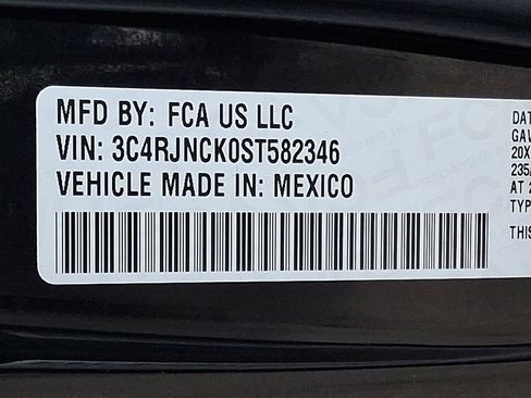 Used 2025 Jeep Wagoneer S Limited image 30