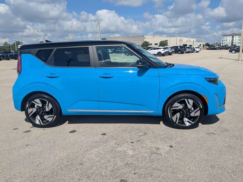 Certified 2023 Kia Soul GT-Line FWD image 4