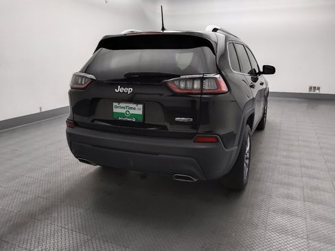 Used 2019 Jeep Cherokee Latitude Plus FWD image 7