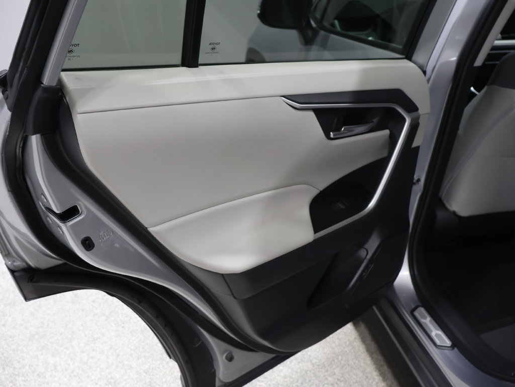 Used 2024 Toyota RAV4 XLE w/ Convenience Package AWD/4WD image 20