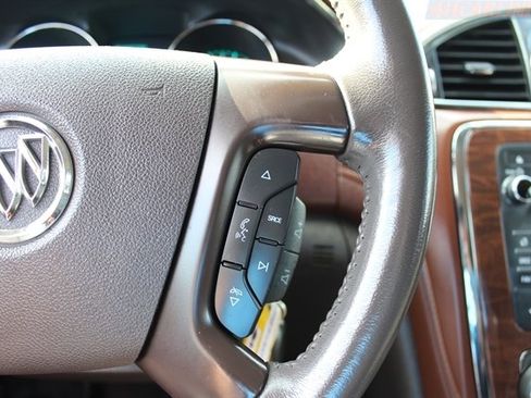 Used 2014 Buick Enclave Leather w/ Trailering Provision Package FWD image 16