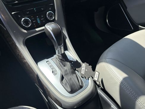 Used 2014 Buick Verano Convenience FWD image 35