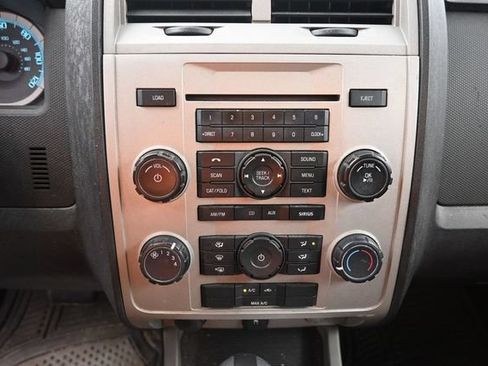 Used 2010 Ford Escape XLT FWD image 19
