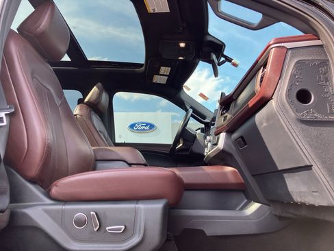Used 2022 Ford Expedition Limited RWD image 40