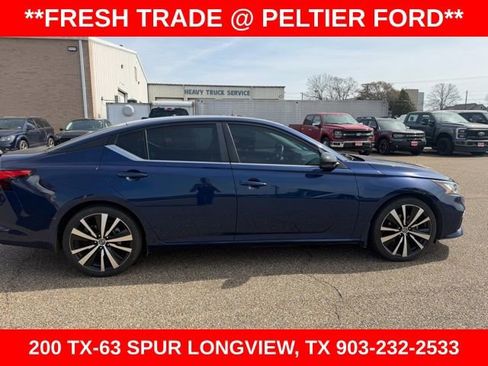 Used 2021 Nissan Altima 2.5 SR w/ SR Premium Package image 44