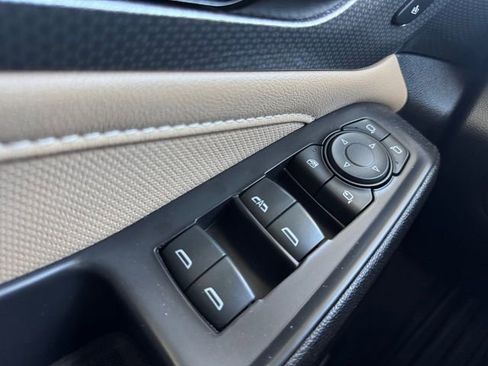 Certified 2022 Chevrolet Traverse Premier image 5