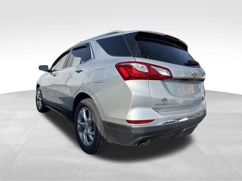 Used 2018 Chevrolet Equinox LT w/ Sun & Infotainment Package AWD/4WD image 8