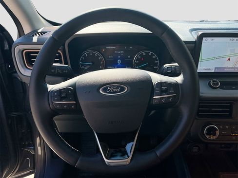 Used 2024 Ford Maverick Lariat image 11