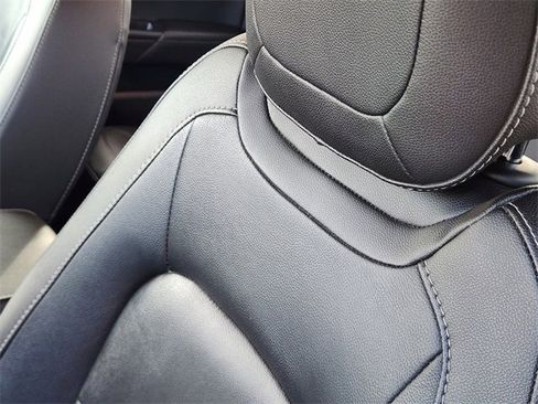 Used 2016 GMC Canyon SLT w/ Driver Alert Package image 16