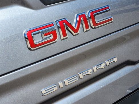 Used 2022 GMC Sierra 1500 Elevation image 12