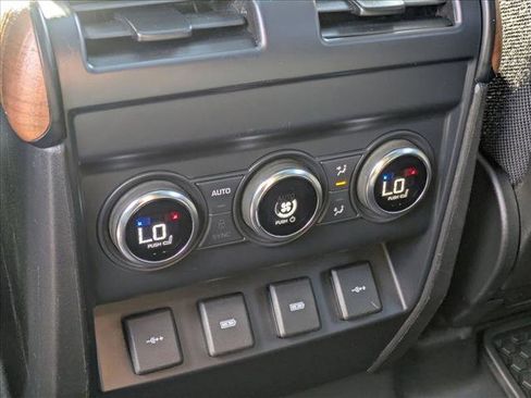 Used 2020 Land Rover Defender 110 X image 18